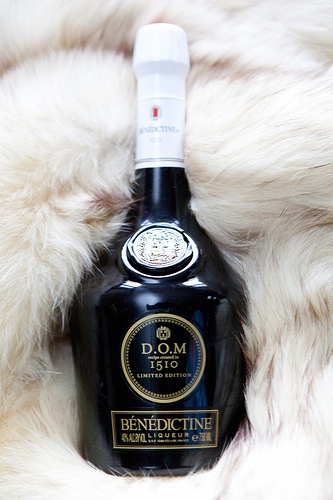 different types of liqueur